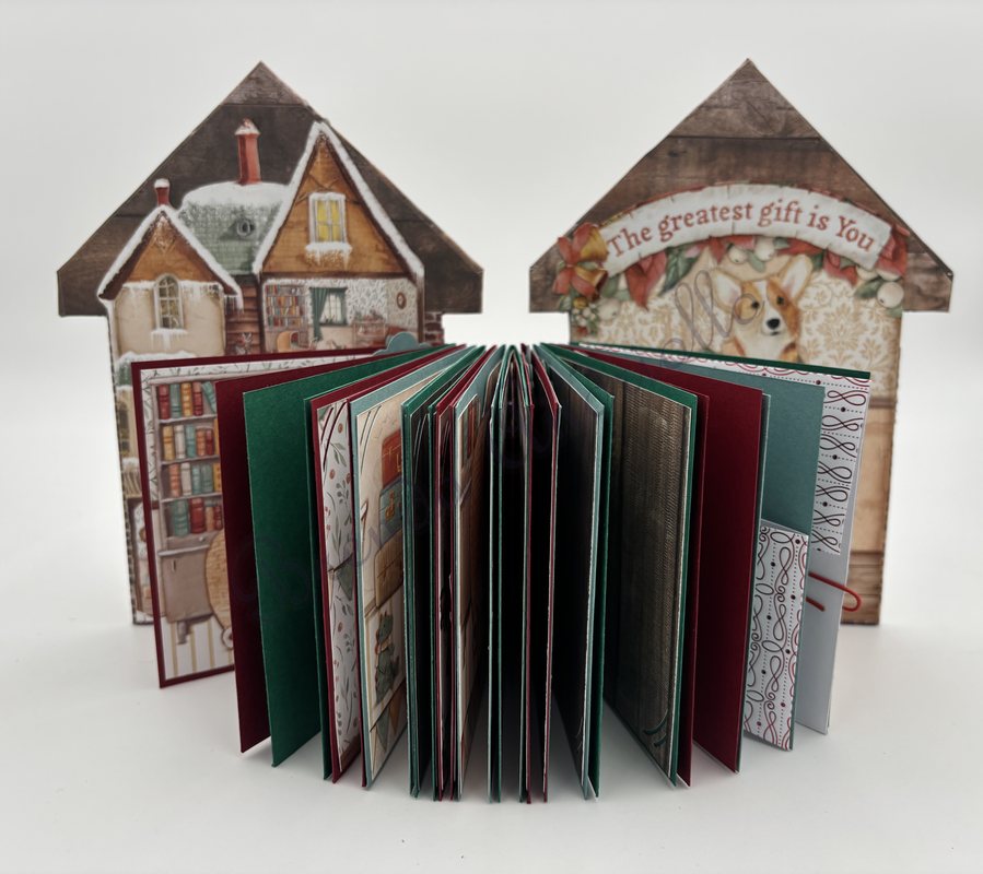 Album maison de Noël fait main, pages déployées en éventail